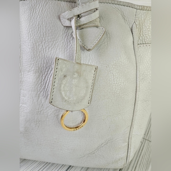 Loewe Madrid Heritage Pebbled Leather Tote Bag in Off White - Picture 6 of 16